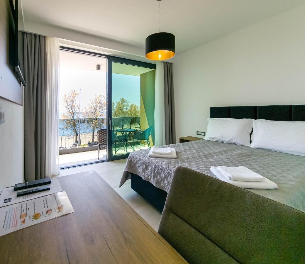 Maresole Beachfront Residence Poreč Exteriör bild