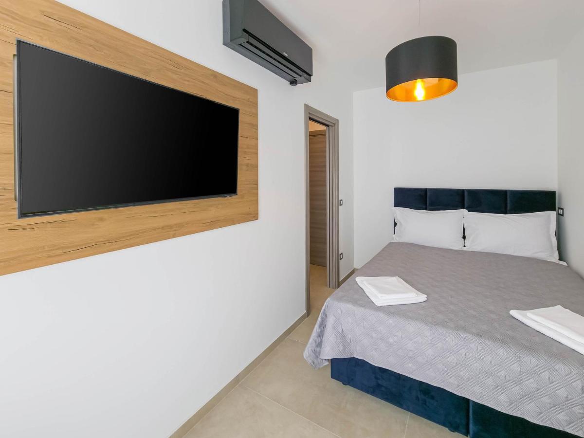 Maresole Beachfront Residence Poreč Exteriör bild